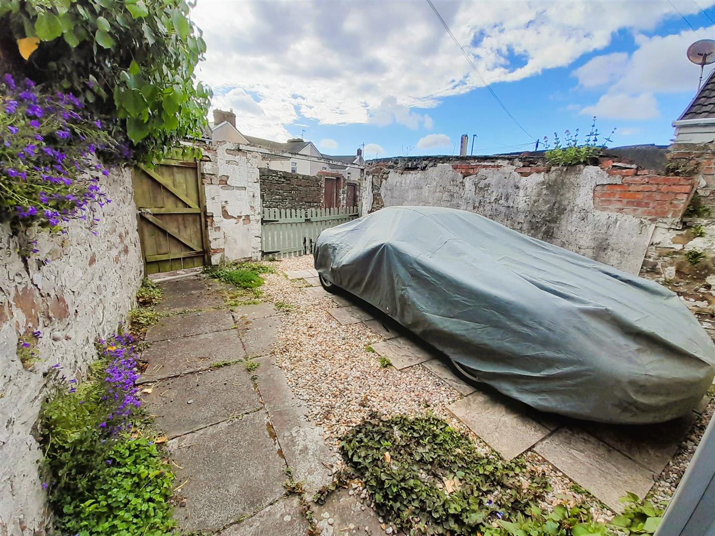 Coldstream Street, Llanelli, SA15 3BG